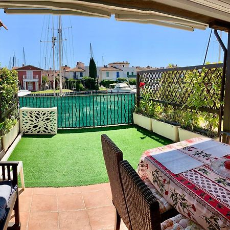 Appartement Rue De L'Amarrage A Port Grimaud Avec Terrasse Vue Canaux Et Garage Экстерьер фото
